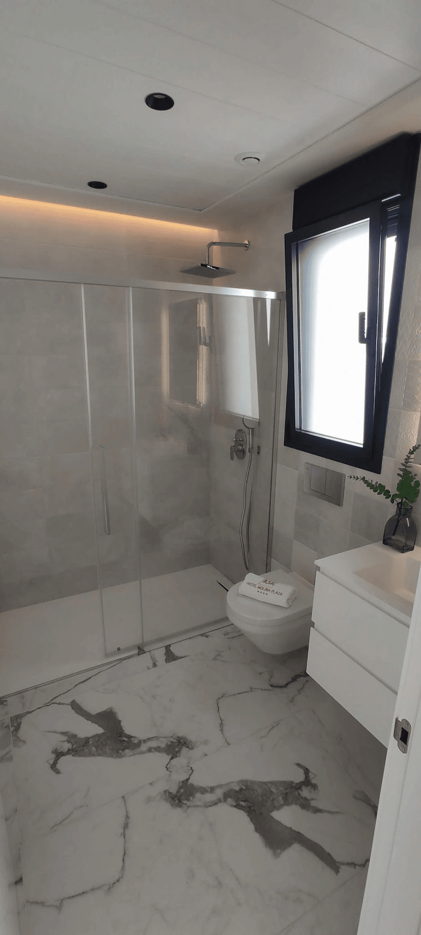 Chalet moderno de nueva construcción listo para entrar