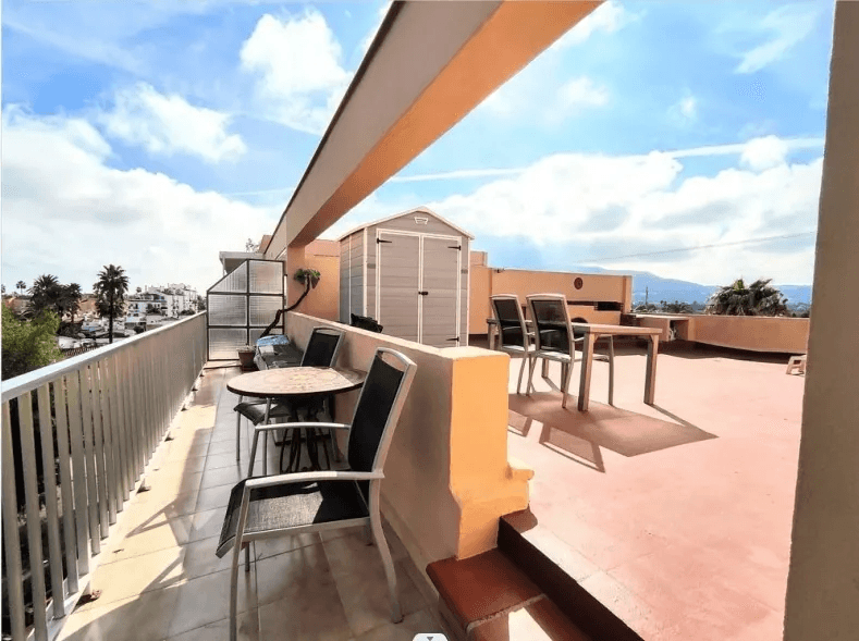 Atico en venta en la playa de Denia con vistas al Mar