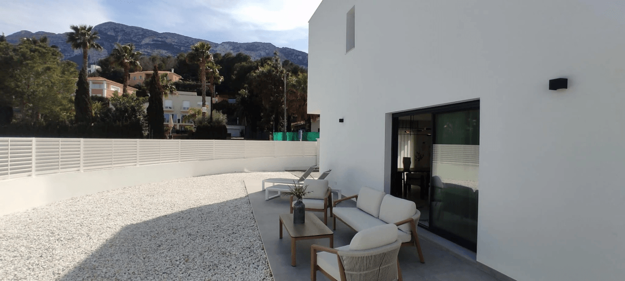 Chalet moderno de nueva construcción listo para entrar