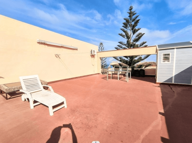 Atico en venta en la playa de Denia con vistas al Mar