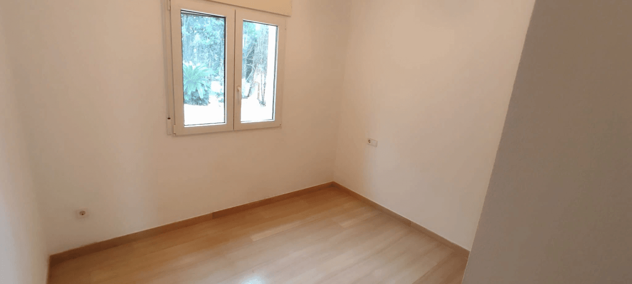 Gran chalet/villa en venta muy amplia con piscina privada en Denia