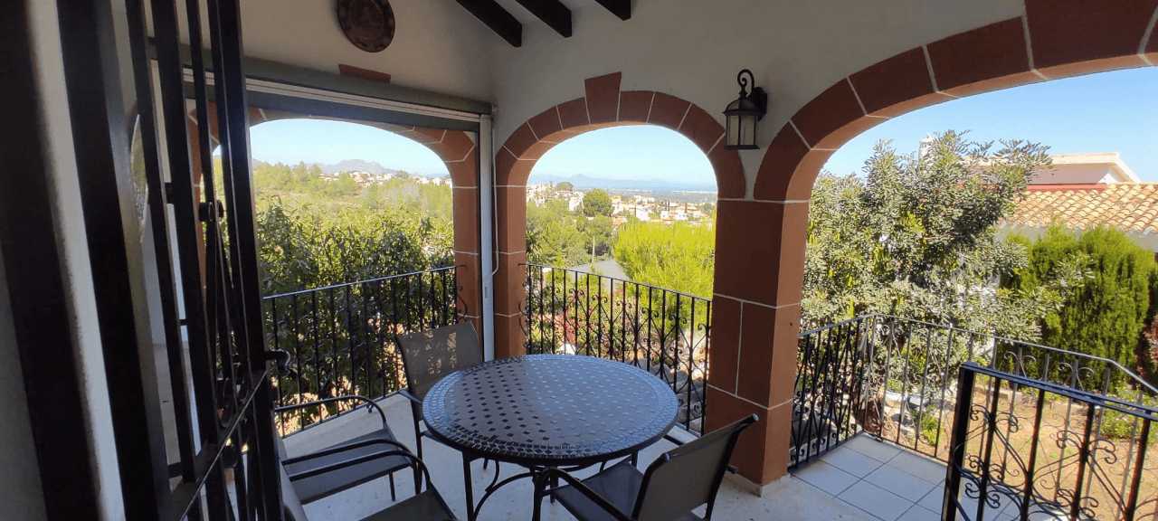 Chalet en venta de 3 dormitorios en Denia, Alicante