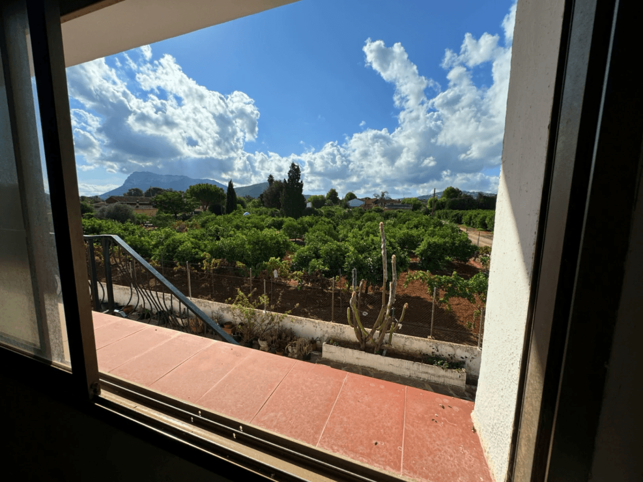 Chalet rustico en venta en Denia